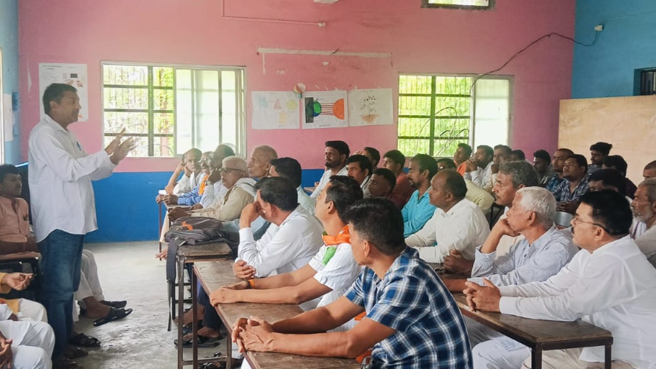 Congressmen made a strategy to complete the organization creation campaign on time