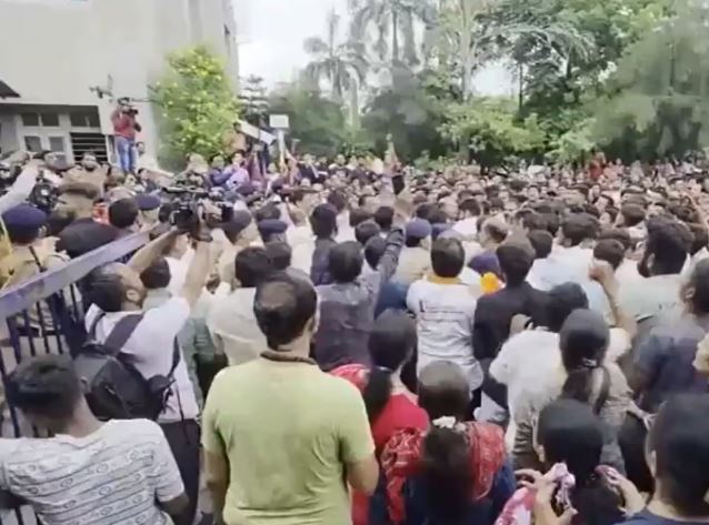 Class 10 student stabbed to death in Ahmedabad