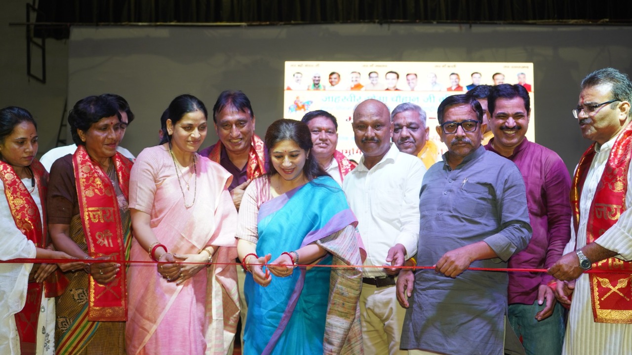 Organizing 'Devbhoomi Uttarakhand Cultural Evening' in Mela Gughal