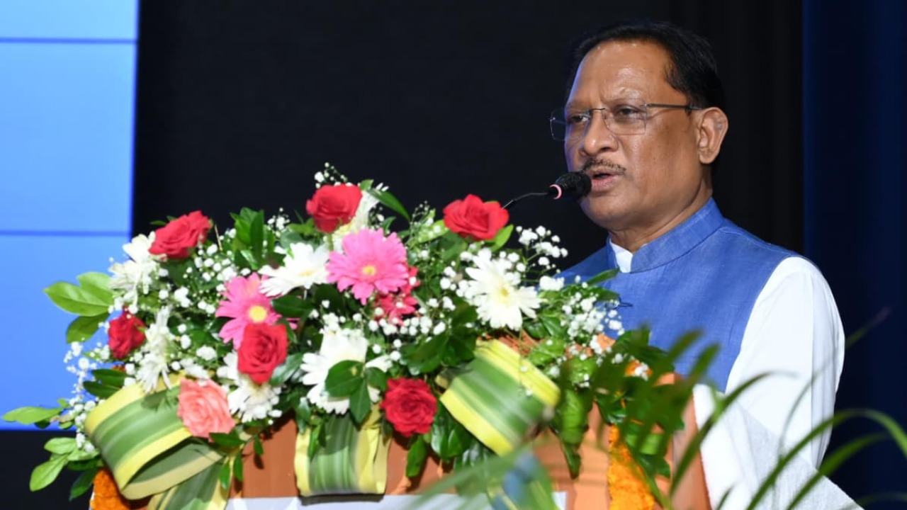 The Chief Minister himself did the first dry lab dissection on 'Dev Hasta'