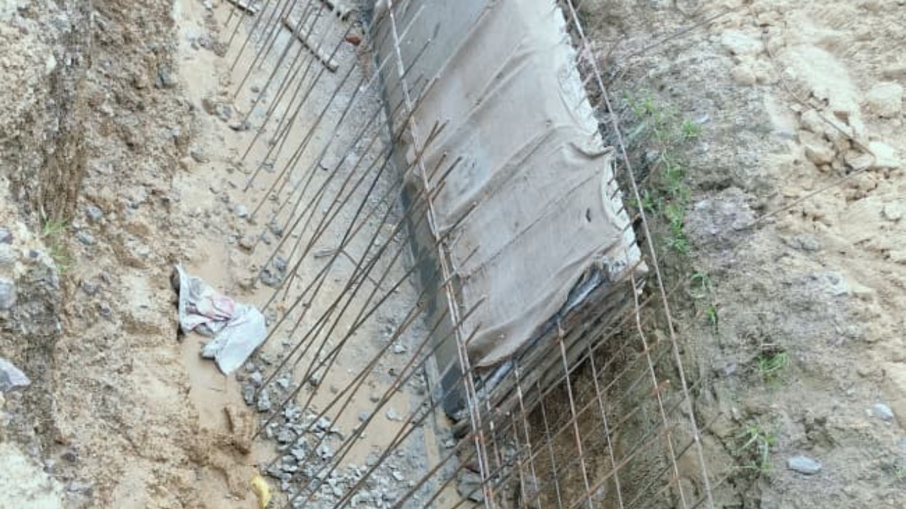 Rigging in drain construction in LDA's Anant Nagar scheme