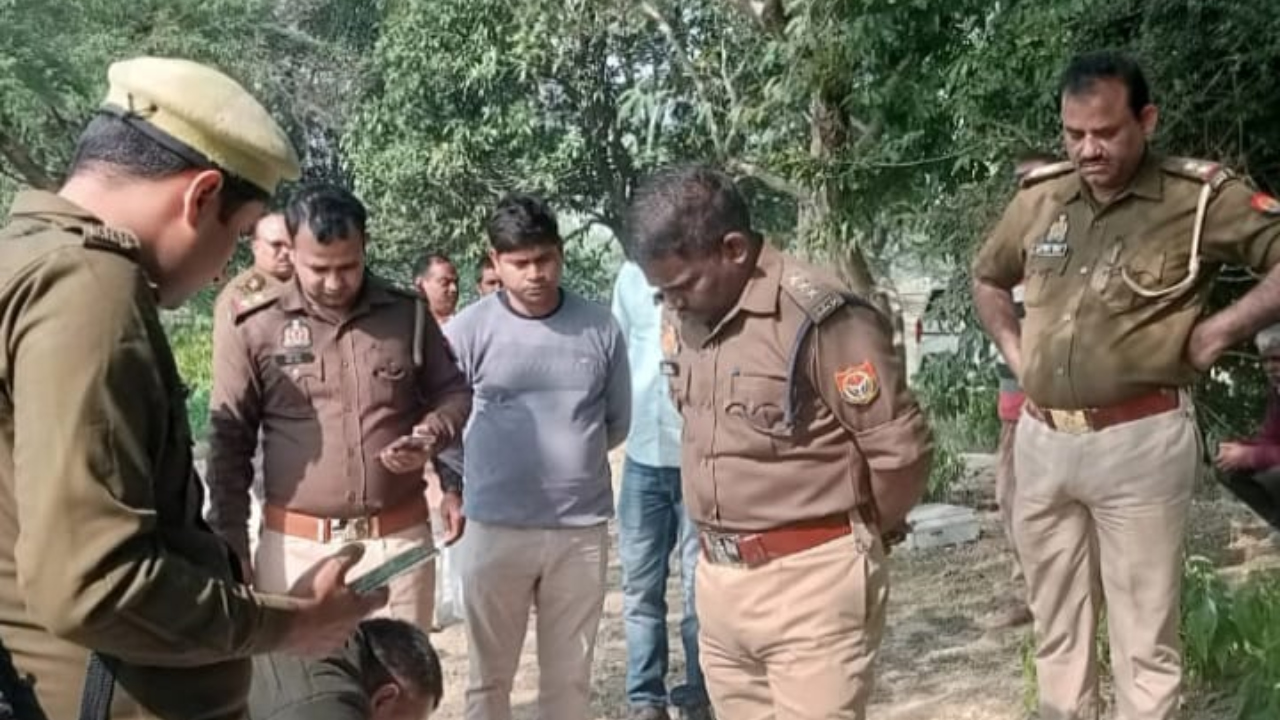 Dead body found in garden under suspicious circumstances