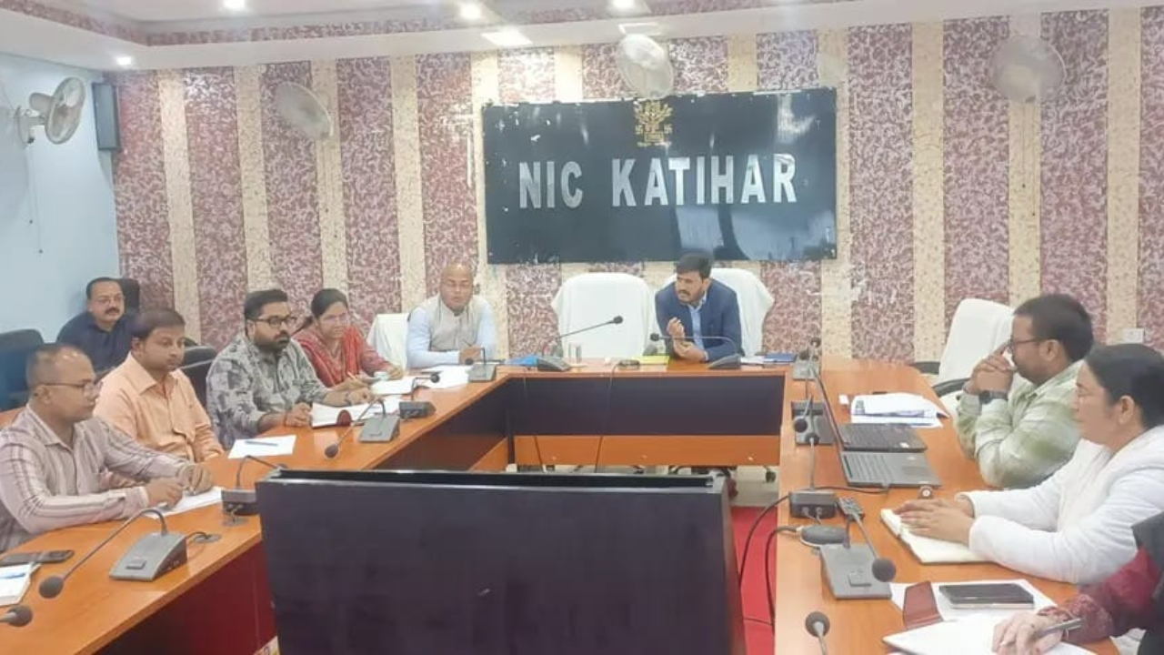 Strict action on slow pace of Anganwadi schemes