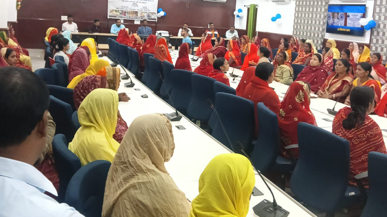 Chief Minister transfers funds under 'Women Employment Scheme', 36 thousand didis of Araria benefited