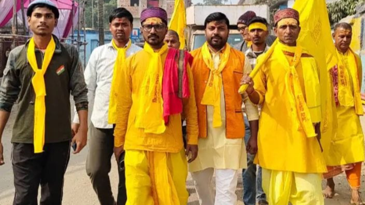 On the occasion of the 232nd birth anniversary of Saint Laxminath Gosai, a 'Sarva Sadbhavana Yatra' was taken out from Bangaon on Wednesday.