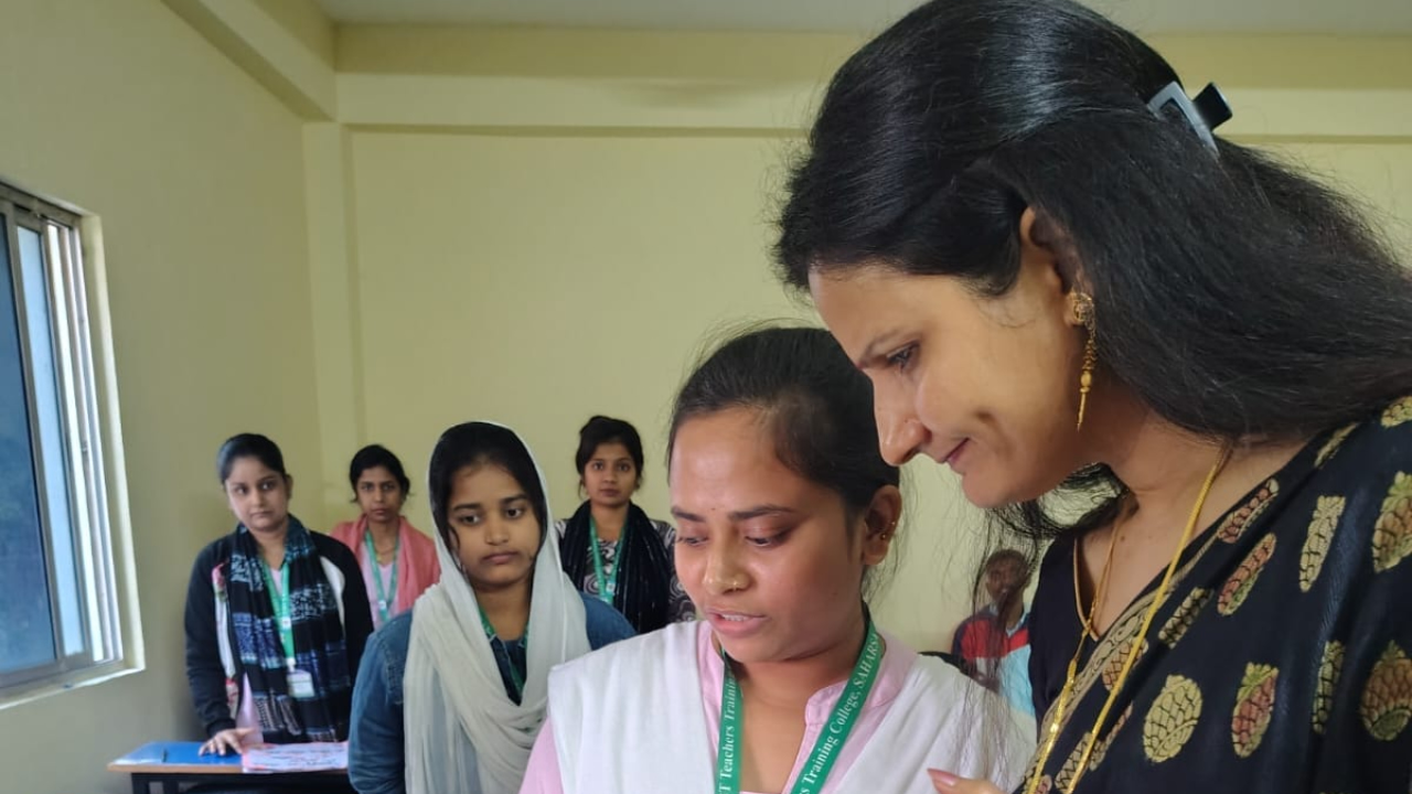 Manisha Ranjan, Director, East N West inaugurated the TLM exhibition.