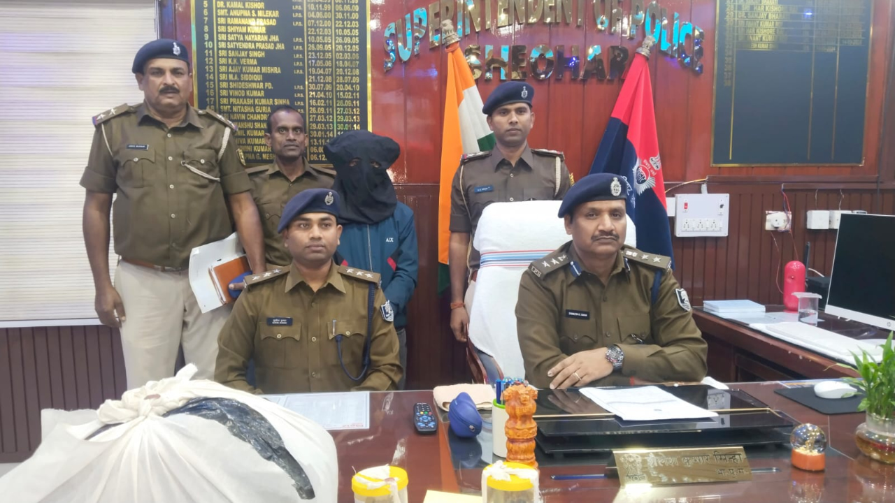 One arrested with 8 kg 750 grams of ganja, scooty recovered