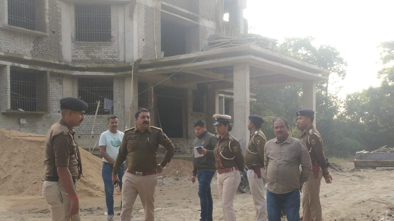 Sadar SDPO inspected Roshna police station.