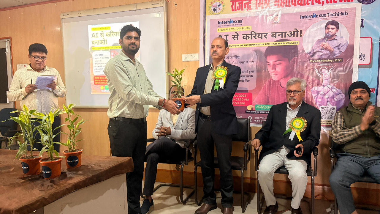 RM College organizes one day workshop on Make a Career in AI