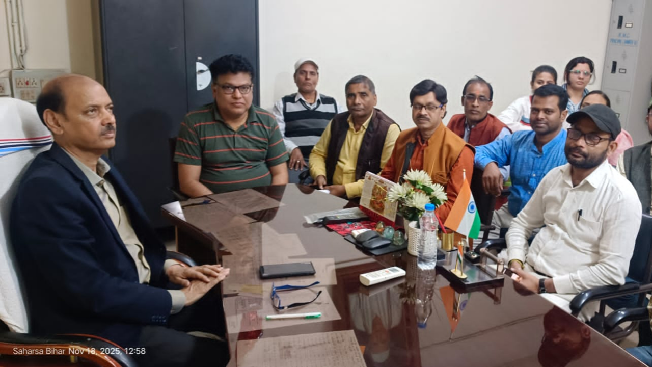 A meeting was held at RM College regarding the inter-school visual art competition.