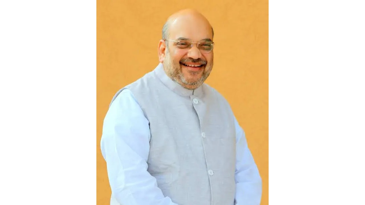Amit Shah pays tribute to Bhagwan Birsa Munda on his 150th birth anniversary