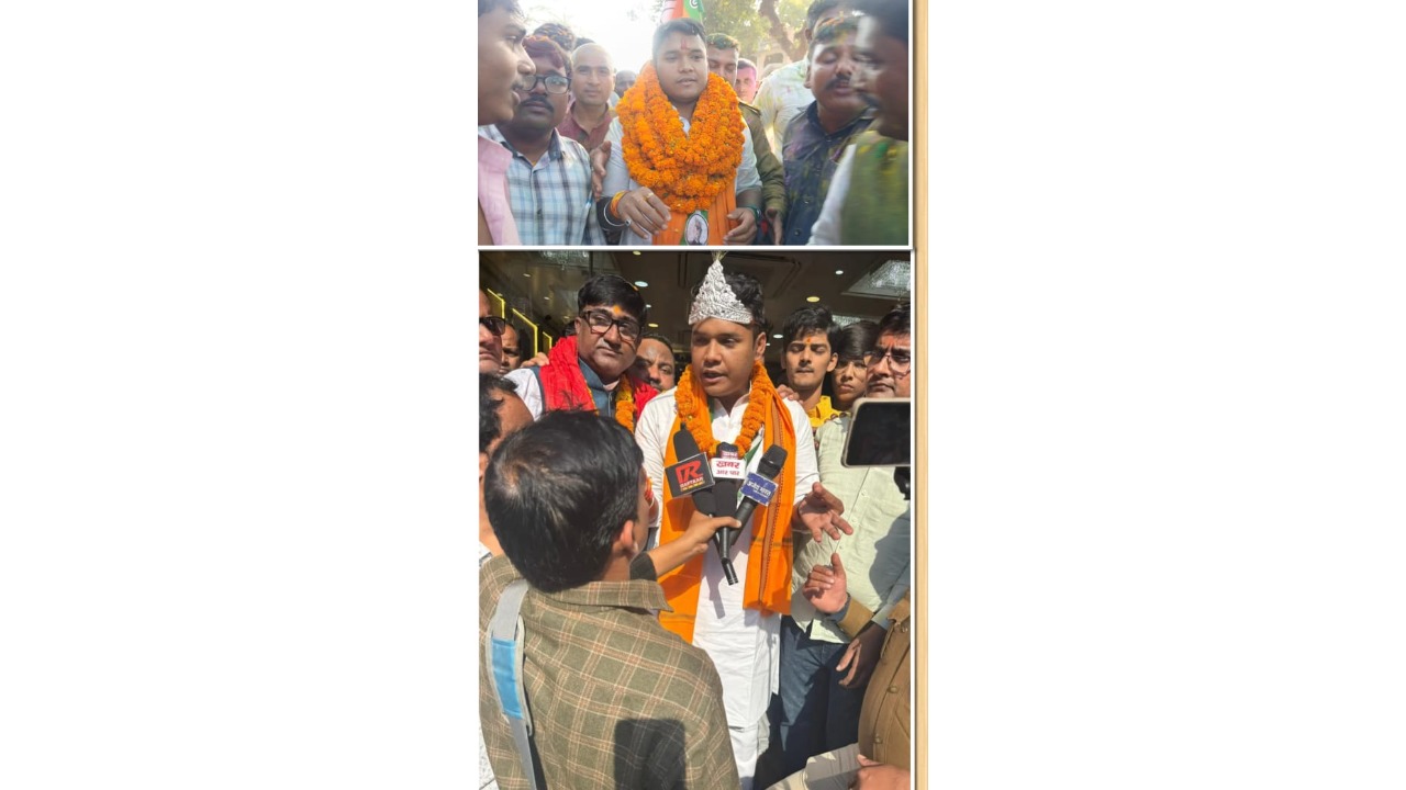 MLA Samridh Verma was given a grand welcome with drums and trumpets.