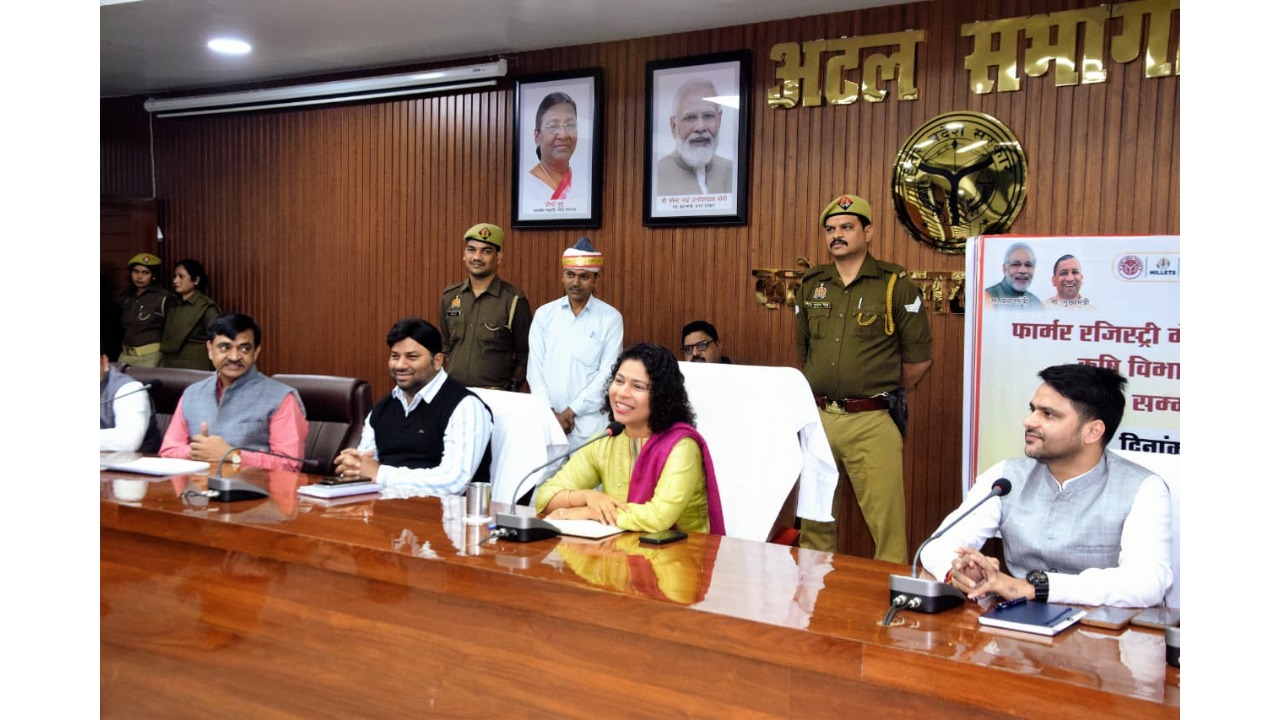 Lakhimpur Kheri tops in Farmer Registry, Agriculture Department employees honoured