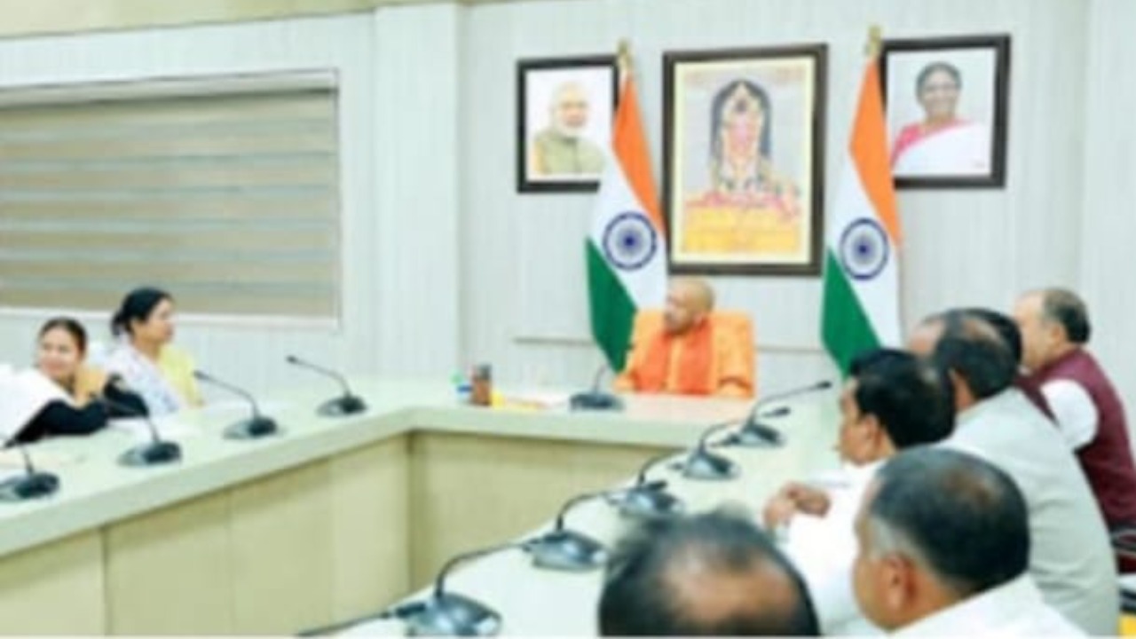 The chairman met Chief Minister Yogi Adityanath regarding the development of the city.