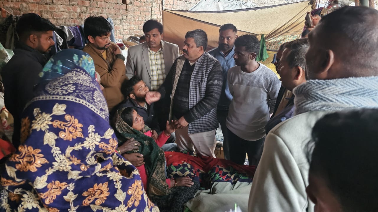 Congress stands with the victims of Dalmau road accident