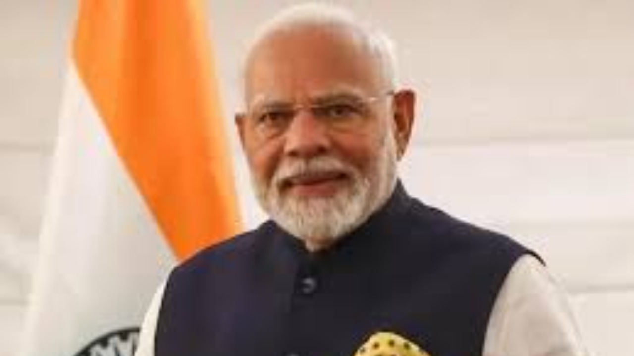 Narendra Modi laid the foundation stone and inaugurated various development projects and flagged off trains in Thiruvananthapuram, Kerala.