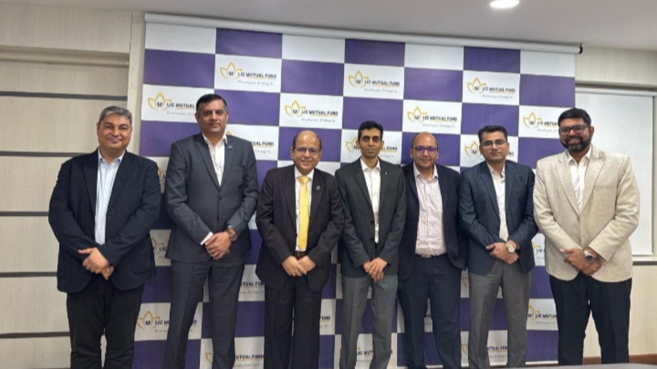 From AI to semiconductors: LIC MF bets big on technology