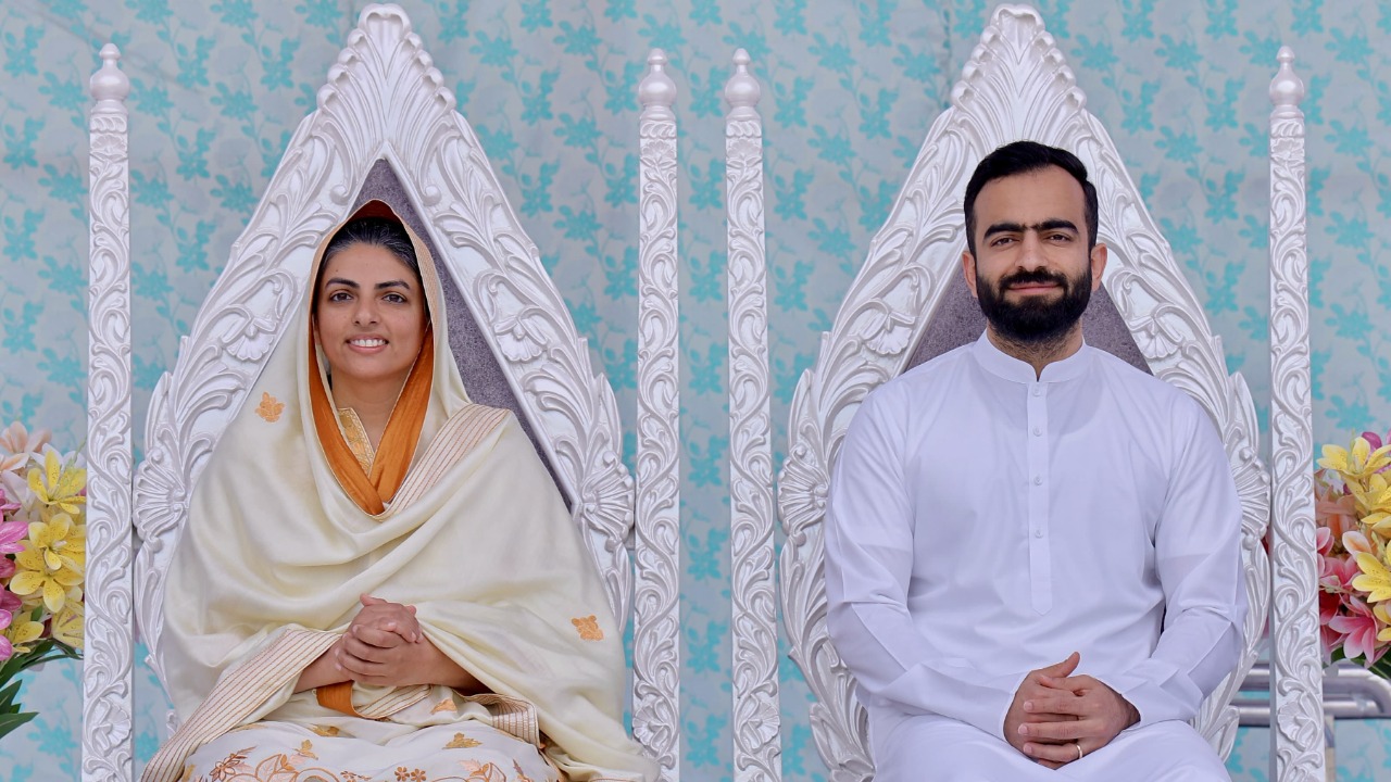 True love and devotion is possible only through Brahma Gyan - Satguru Mata Sudiksha Ji Maharaj