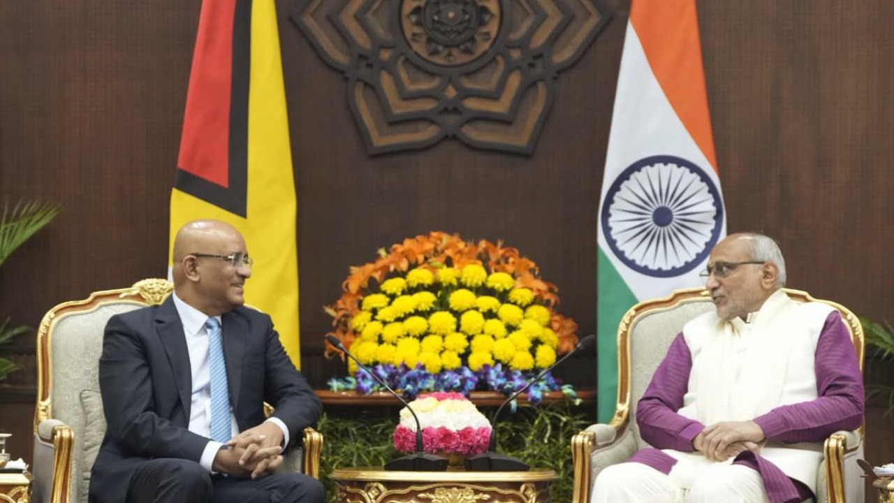 Vice President of Guyana meets Vice President C.P. Radhakrishnan at Upa-Rashtrapati Bhavan