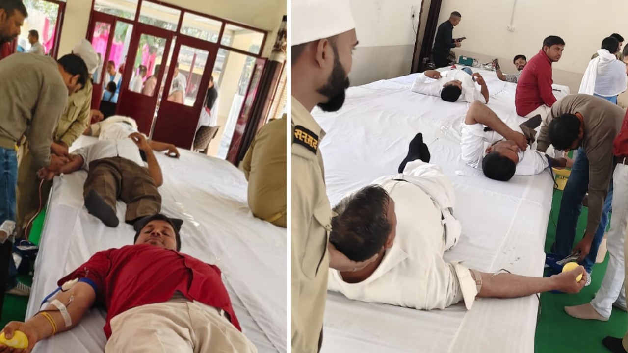 135 blood donors donated blood in the 'Blood Donation Camp' organized by Sant Nirankari Charitable Foundation.
