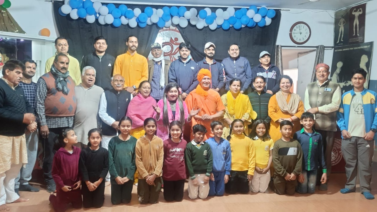 Worship of Narasimha avatar, sacrifice of vices and unique Holi with the colors of nature